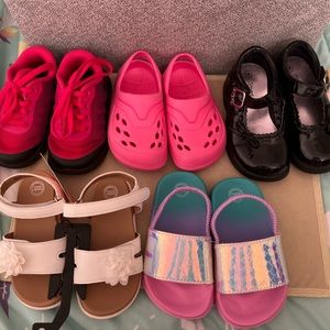 Size 6 toddler girl shoes lot